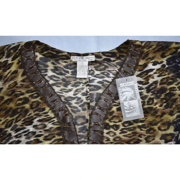A8 NWT ALBERTO MAKALI Leopard Print Chiffon Sheer V-Neck Tunic Blouse Top Size M - Picture 4 of 4